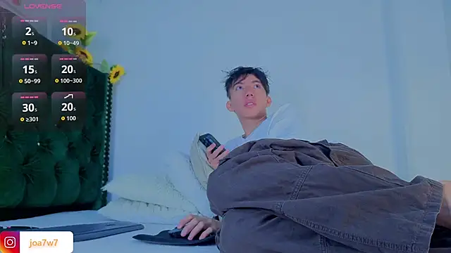 Levii Ackermann online show from February 26, 2:05 pm