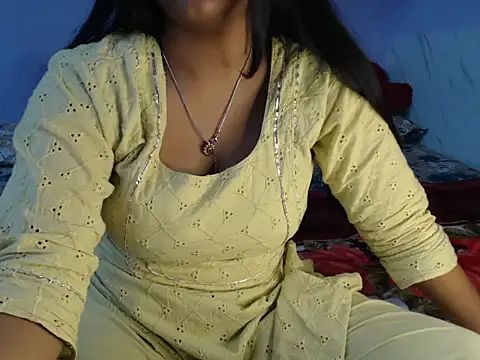 Freya nia online show from December 13, 4:05 pm