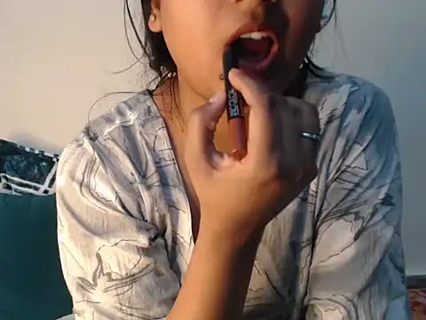 Freya nia online show from January 10, 1:57 pm