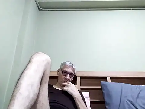 BIGUNCUTHARDCOCK online show from October 8, 1:53 pm