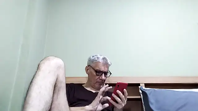 BIGUNCUTHARDCOCK online show from October 21, 4:57 am