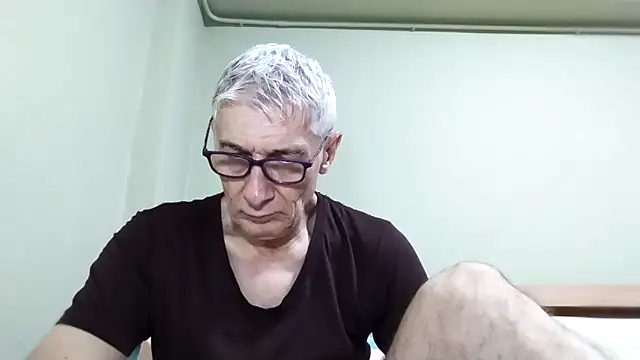 BIGUNCUTHARDCOCK online show from December 23, 1:36 am