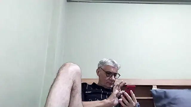 BIGUNCUTHARDCOCK online show from January 7, 1:19 am