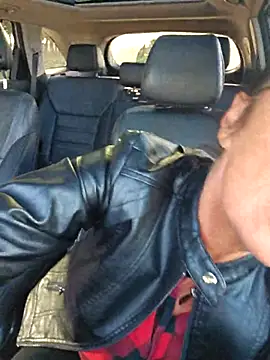 Misses-Cougar online show from October 19, 8:48 am