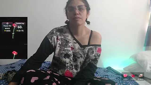 Snapshot of Anne_purple chatting on January 23, 4:26 pm Anne purple online show from January 23, 4:26 pm