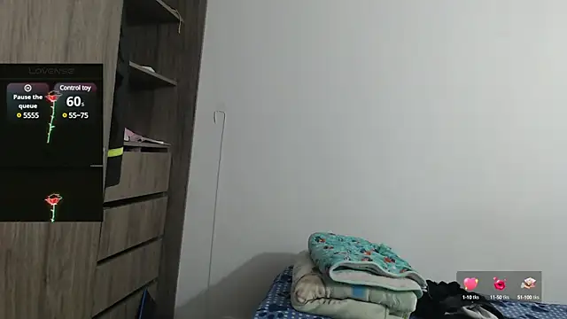 Snapshot of Anne_purple chatting on February 26, 4:45 pm Anne purple online show from February 26, 4:45 pm