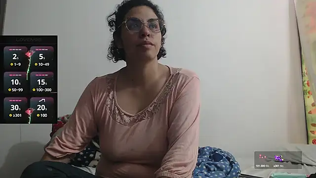 Snapshot of Anne_purple chatting on March 13, 7:17 pm Anne purple online show from March 13, 7:17 pm