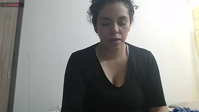 Snapshot of Anne_purple chatting on March 21, 4:51 pm Anne purple online show from March 21, 4:51 pm