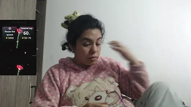 Anne purple online show from January 7, 4:31 pm