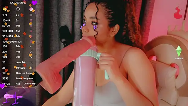 Queen Deepthroat online show from November 6, 11:15 pm