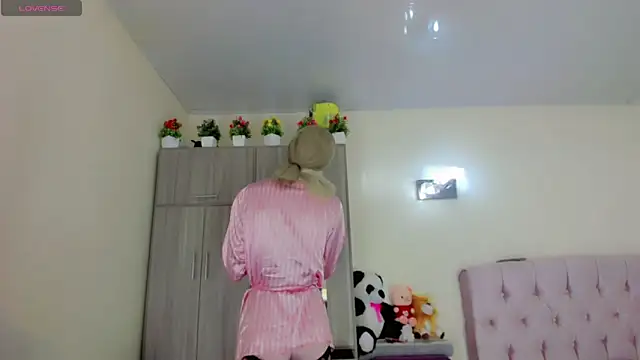 Victoria Kastelo online show from December 12, 7:26 pm