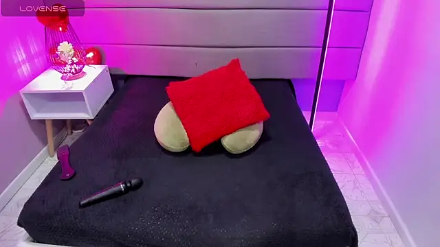 Alicebrooks  online show from March 10, 3:41 pm