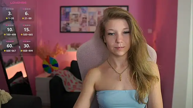 missicute online show from April 23, 5:26 pm