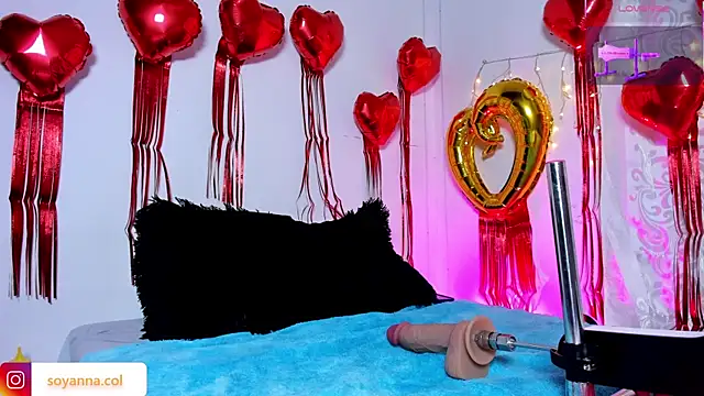 Snapshot of daarklover chatting on February 16, 12:07 am daarklover online show from February 16, 12:07 am