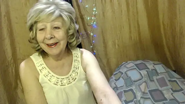 Snapshot of _Estelitta_5 chatting on January 12, 6:16 pm  Estelitta 5 online show from January 12, 6:16 pm