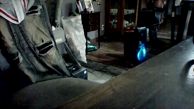 Aaronbp online show from February 8, 8:40 am