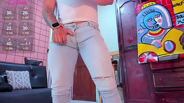 Snapshot of lean_arcos chatting on February 20, 7:41 pm lean arcos online show from February 20, 7:41 pm