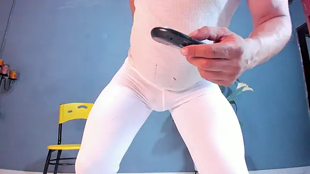 Snapshot of lean_arcos chatting on February 28, 10:50 pm lean arcos online show from February 28, 10:50 pm