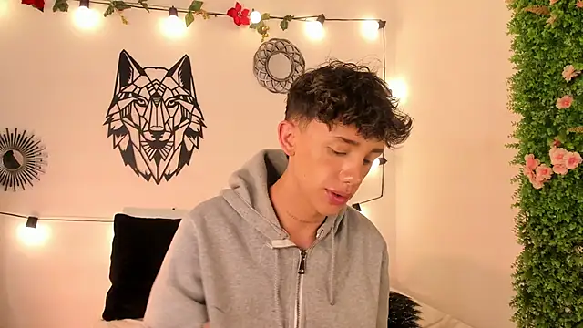 Tomy Rox online show from January 13, 1:45 am