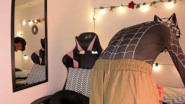 Tomy Rox online show from January 13, 4:50 am