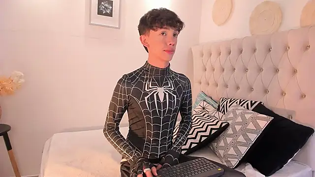 Tomy Rox online show from January 22, 3:41 am