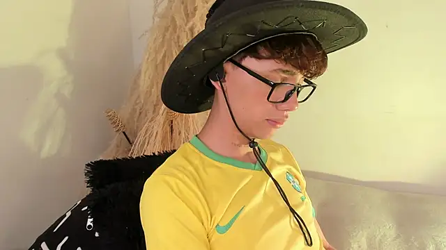 Tomy Rox online show from February 7, 11:24 pm