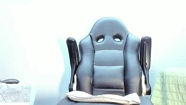 Dancelwashington online show from October 15, 9:59 pm