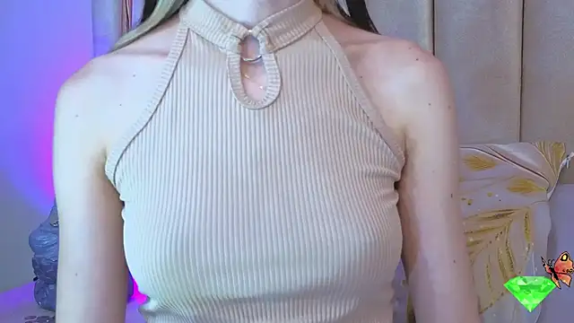 Snapshot of sophiia_grey_1 chatting on February 27, 8:42 pm sophiia grey 1 online show from February 27, 8:42 pm