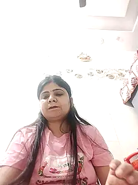 Husnpari20 online show from February 19, 6:00 pm