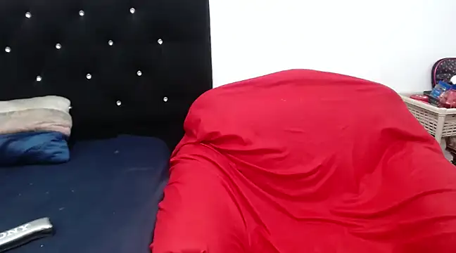 Snapshot of Ainhoa-hot chatting on January 21, 5:51 pm Ainhoa-hot online show from January 21, 5:51 pm