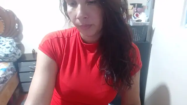 Snapshot of Ainhoa-hot chatting on December 17, 2:39 am Ainhoa-hot online show from December 17, 2:39 am
