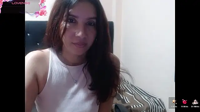 Snapshot of Ainhoa-hot chatting on February 15, 4:53 am Ainhoa-hot online show from February 15, 4:53 am