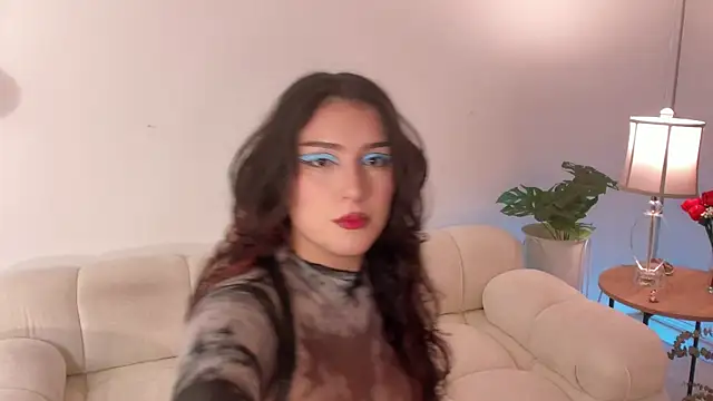 freya bella  online show from December 15, 7:13 am