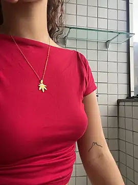 PacPrincess online show from February 21, 7:59 pm