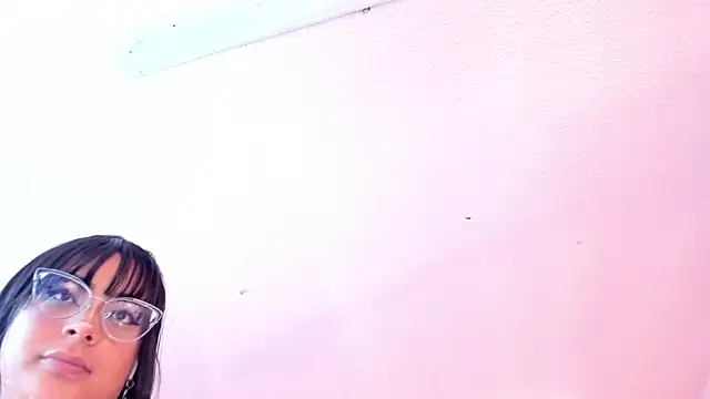 Red lady online show from January 23, 7:00 am