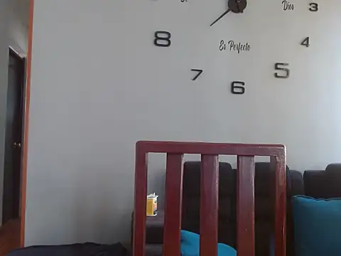 Laura martin  online show from February 6, 12:59 pm