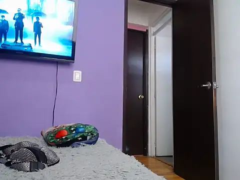 Laura martin  online show from March 11, 12:44 pm