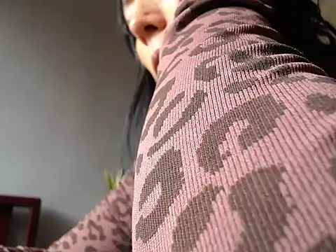 Laura martin  online show from April 1, 1:41 pm