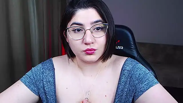 Crazy Bunya online show from November 22, 1:32 pm