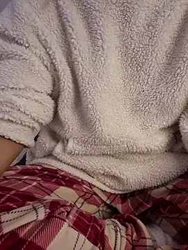 SexyErola27 online show from March 27, 6:51 pm