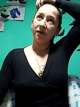 emilypoppy3 online show from January 17, 3:01 am