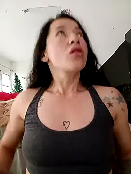 emilypoppy3 online show from December 5, 8:38 pm