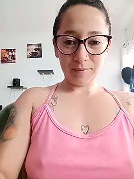 emilypoppy3 online show from February 22, 12:47 pm