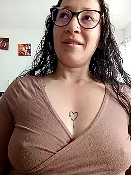 emilypoppy3 online show from March 7, 8:06 pm