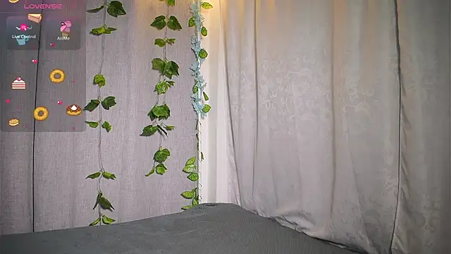 Snapshot of IsabellaFerreiraa chatting on December 5, 5:37 am IsabellaFerreiraa online show from December 5, 5:37 am