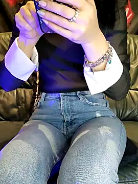 Snapshot of Melody87 chatting on February 23, 5:50 pm Melody87 online show from February 23, 5:50 pm