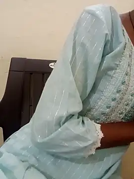 Snapshot of Kumkum_36 chatting on April 2, 6:55 am Kumkum 36 online show from April 2, 6:55 am