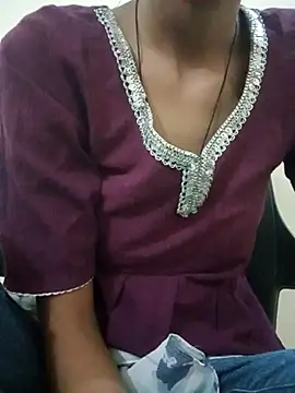 Snapshot of Kumkum_36 chatting on April 11, 8:18 am Kumkum 36 online show from April 11, 8:18 am