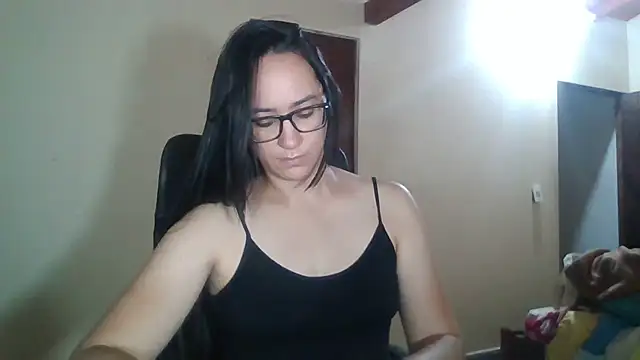 brittanycheeks online show from April 22, 2:25 am