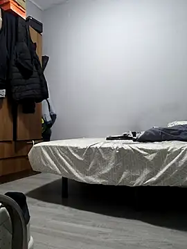 Snapshot of antonioM84 chatting on March 12, 12:10 am antonioM84 online show from March 12, 12:10 am